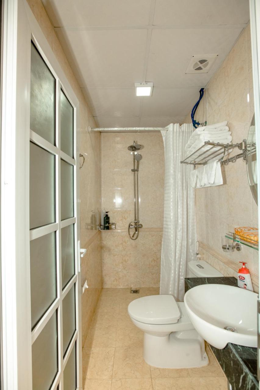 Halong Starlight Inn & Travel Ha Long Exterior photo